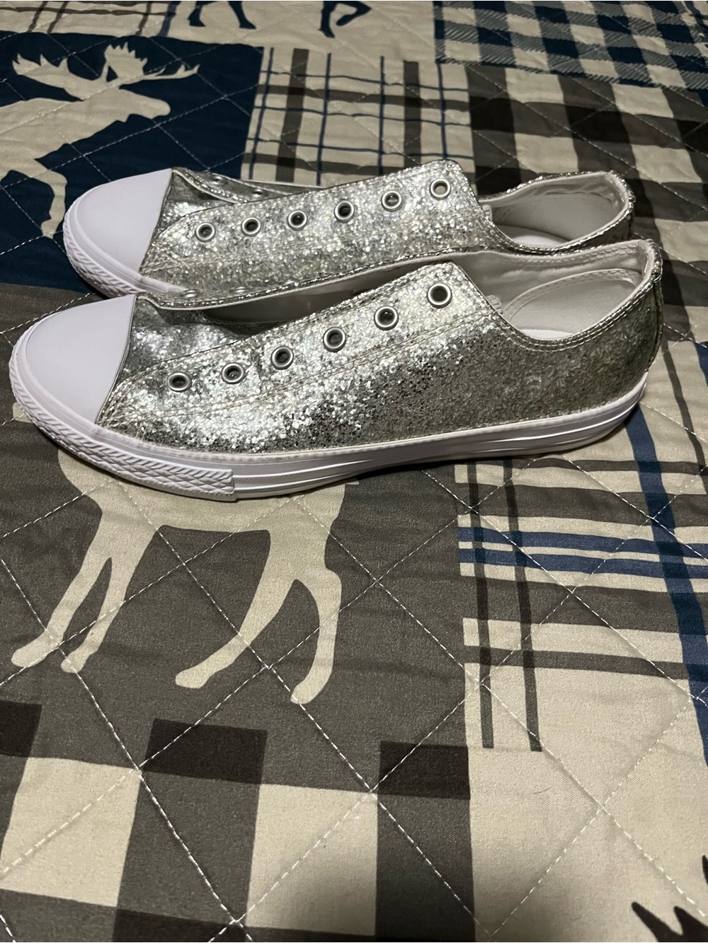 NWOT CONVERSE BLING SIZE 8 R 9.5 WOMEN